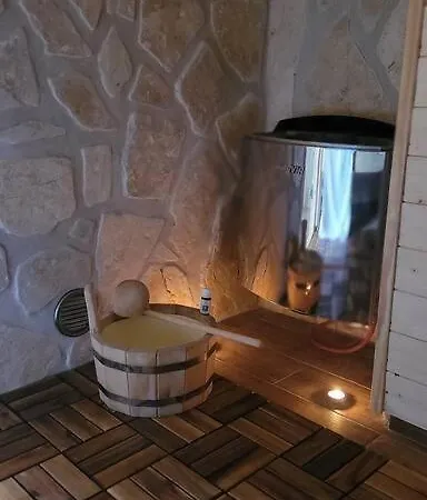 Nyaraló Relaxacni Dum U Potoka *
