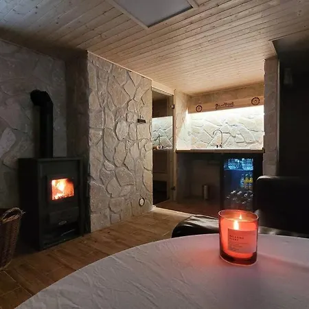 Nyaraló Relaxacni Dum U Potoka